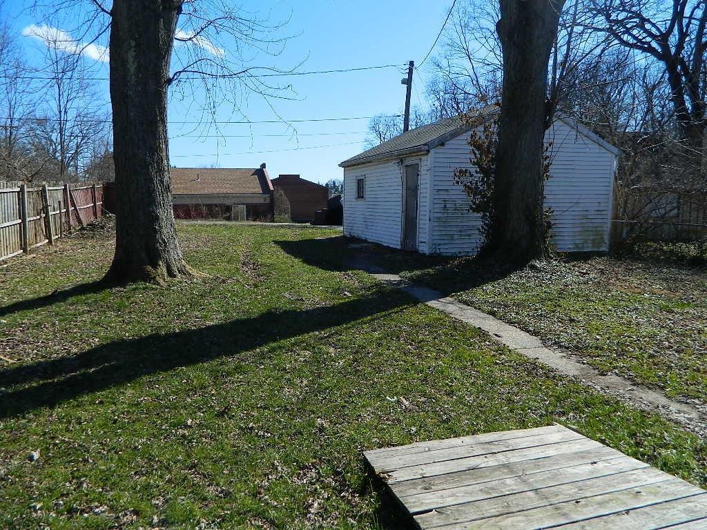 1224 Rice Street Springfield, OH 45505 - Photo 2 of 20
