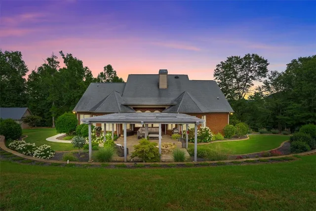 $900,000 | 185 Meadow Brook Lane, Pickens, SC 29671