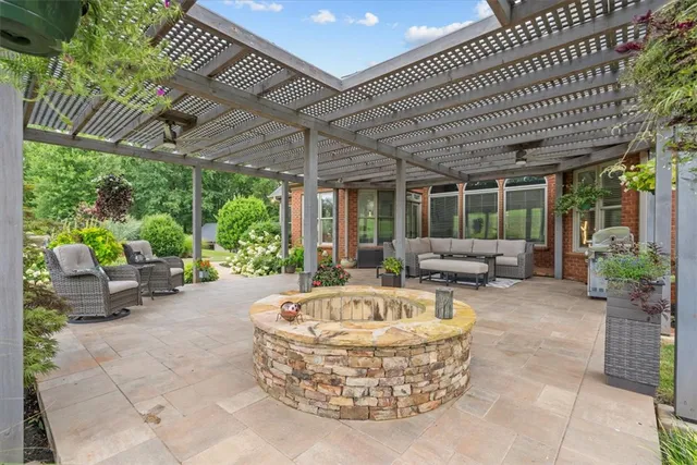 $900,000 | 185 Meadow Brook Lane, Pickens, SC 29671