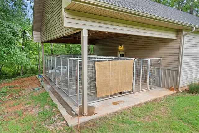 $900,000 | 185 Meadow Brook Lane, Pickens, SC 29671