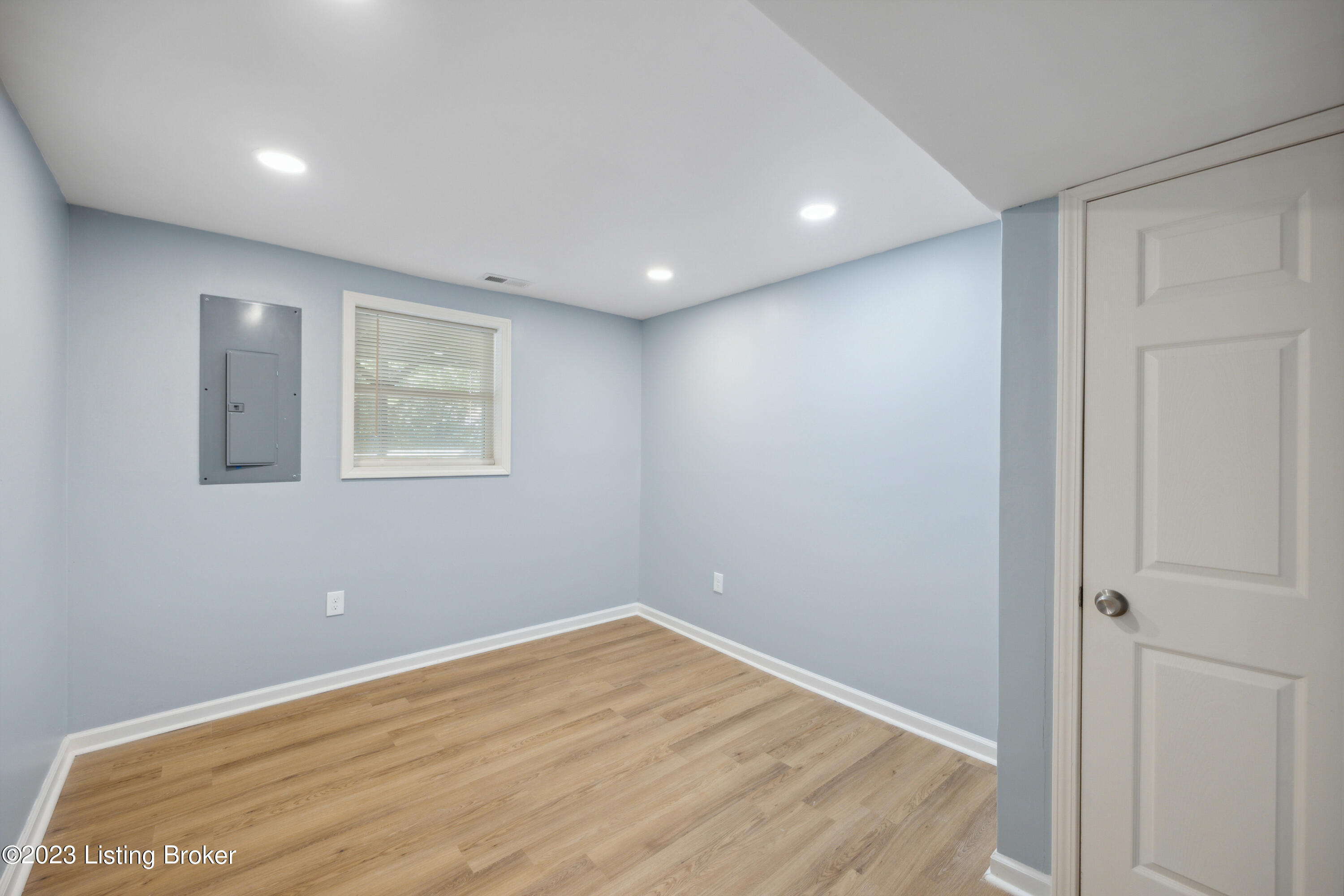 7604 Charron Road Louisville, KY 40220 - Photo 49 of 54 46