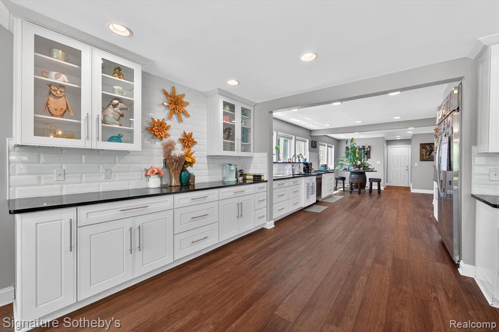 30650 Lahser Road Beverly Hills, MI 48025 - Photo 17 of 93