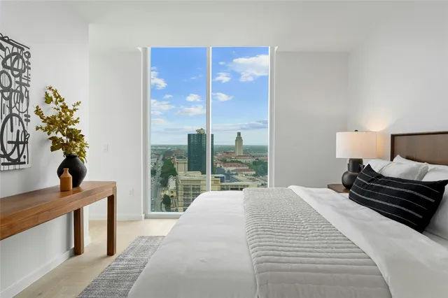 $2,100,000 | 313 West 17th Street, Unit 2204, Austin, TX 78701