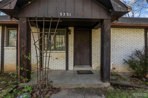 $300,000 | 3231 Lakewood Drive, Cape Girardeau, MO 63701