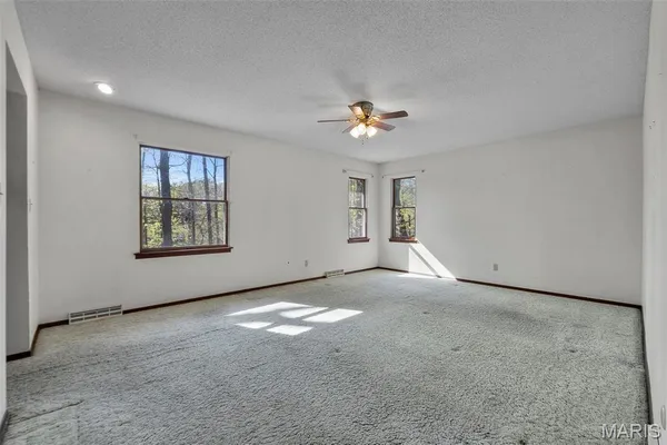 $300,000 | 3231 Lakewood Drive, Cape Girardeau, MO 63701