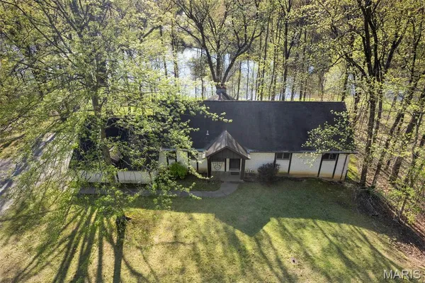 $300,000 | 3231 Lakewood Drive, Cape Girardeau, MO 63701