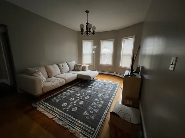 $2,700 | 90 Park Avenue, Unit 1, Cambridge, MA 02138