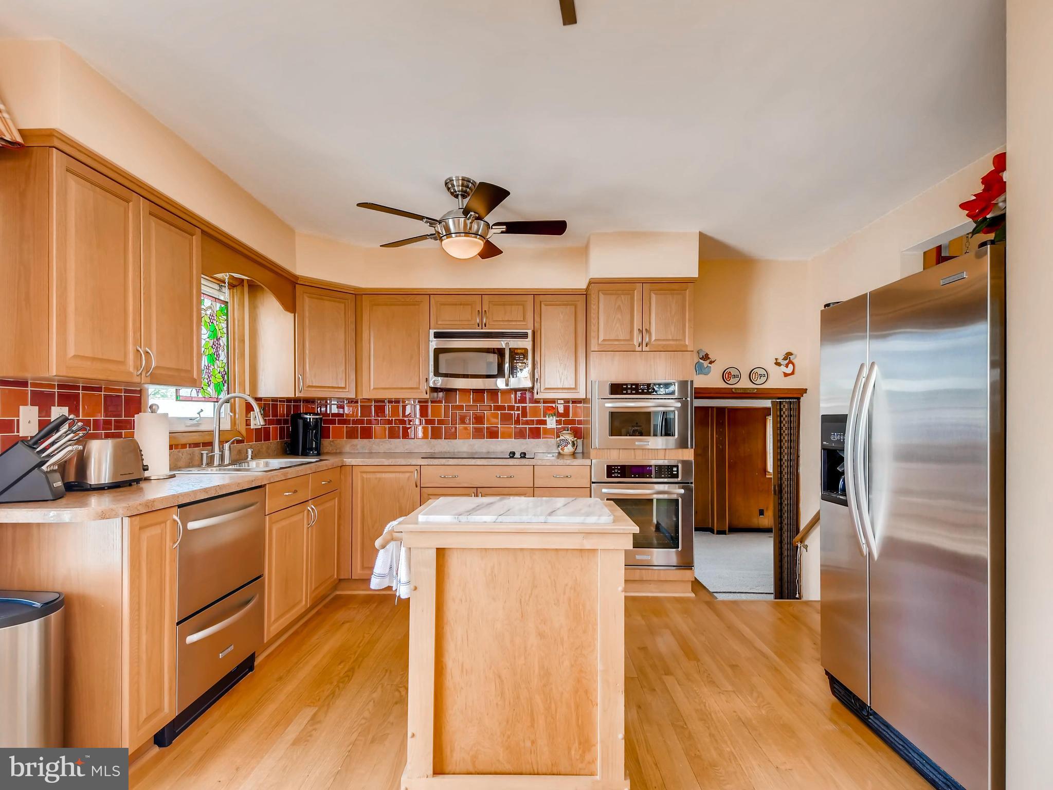 1927 Sunberry Road Baltimore, MD 21222 - Photo 8 of 25 A Chef's Dream