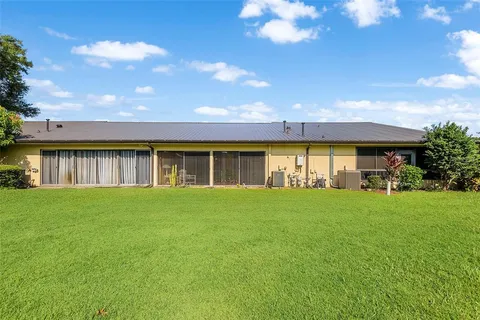 $180,000 | 665 Broadmoor Circle, Winter Haven, FL 33884