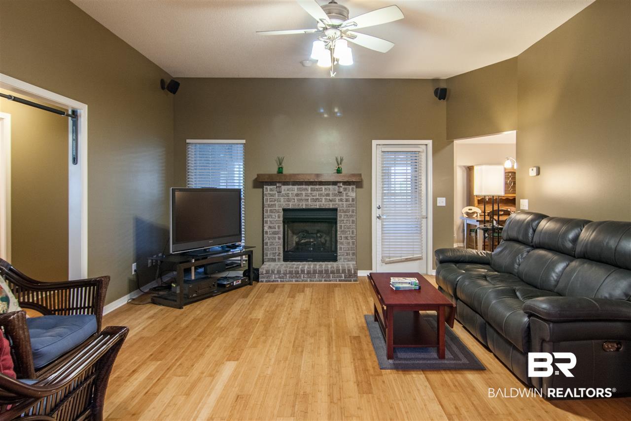 22165 Buck Road Robertsdale, AL 36567 - Photo 24 of 39 Living Room