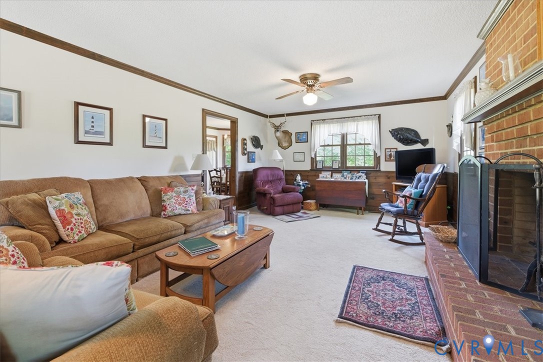 15414 Sunnybrook Road Petersburg, VA 23805 - Photo 16 of 29 a living room with furniture and a large window