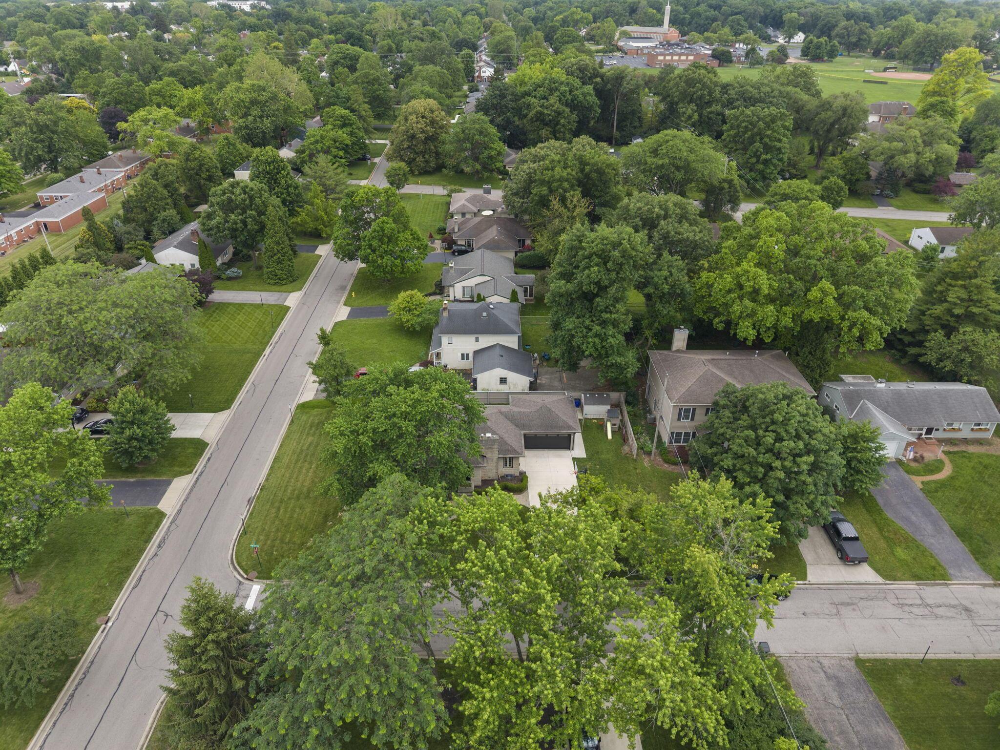 1757 Inchcliff Road Columbus, OH 43221 - Photo 44 of 59
