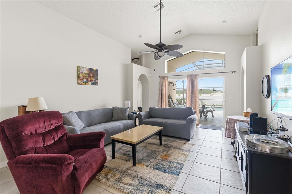2531 Oneida Loop Kissimmee, FL 34747 - Photo 9 of 27 Gallery Image 9