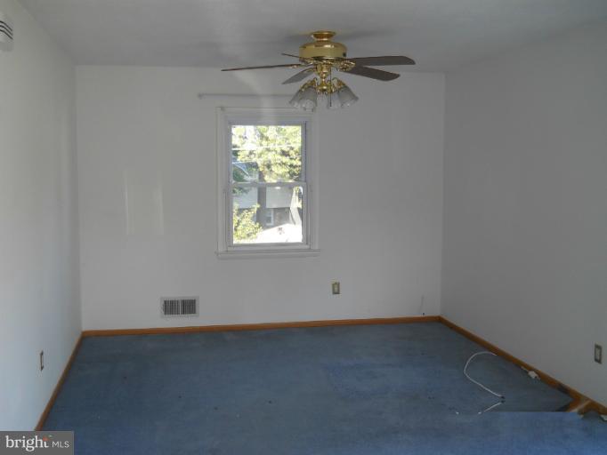 313 Janet Road Reisterstown, MD 21136 - Photo 11 of 22 Dining area
