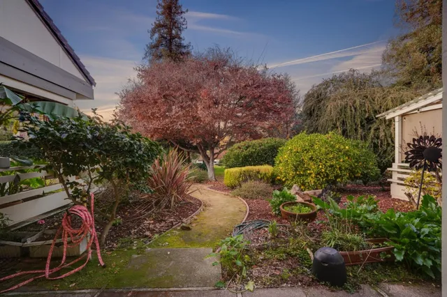 a outdoor view with a sitting space
