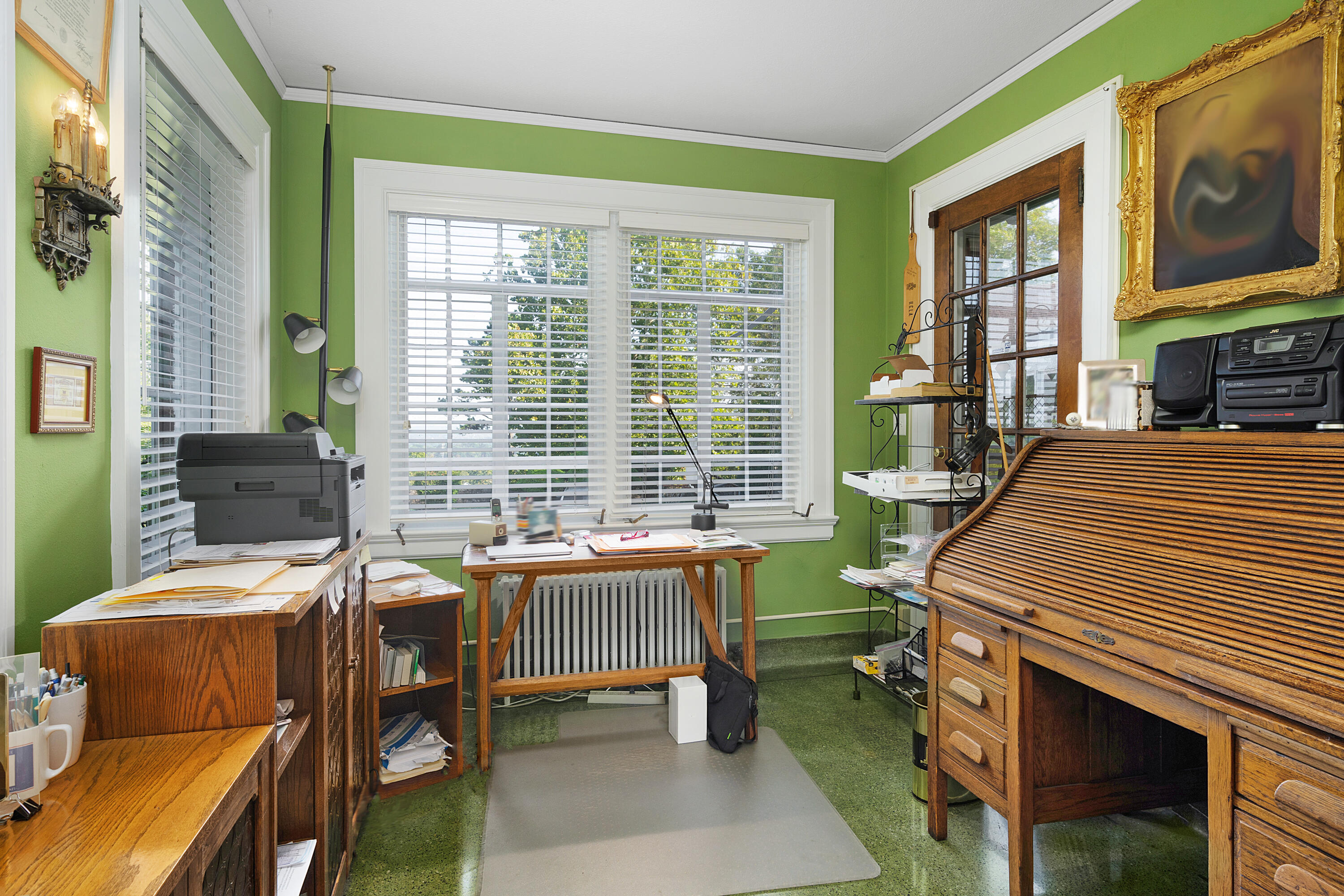 36 South Crest Road Chattanooga, TN 37404 - Photo 15 of 100 6. Sunroom 2