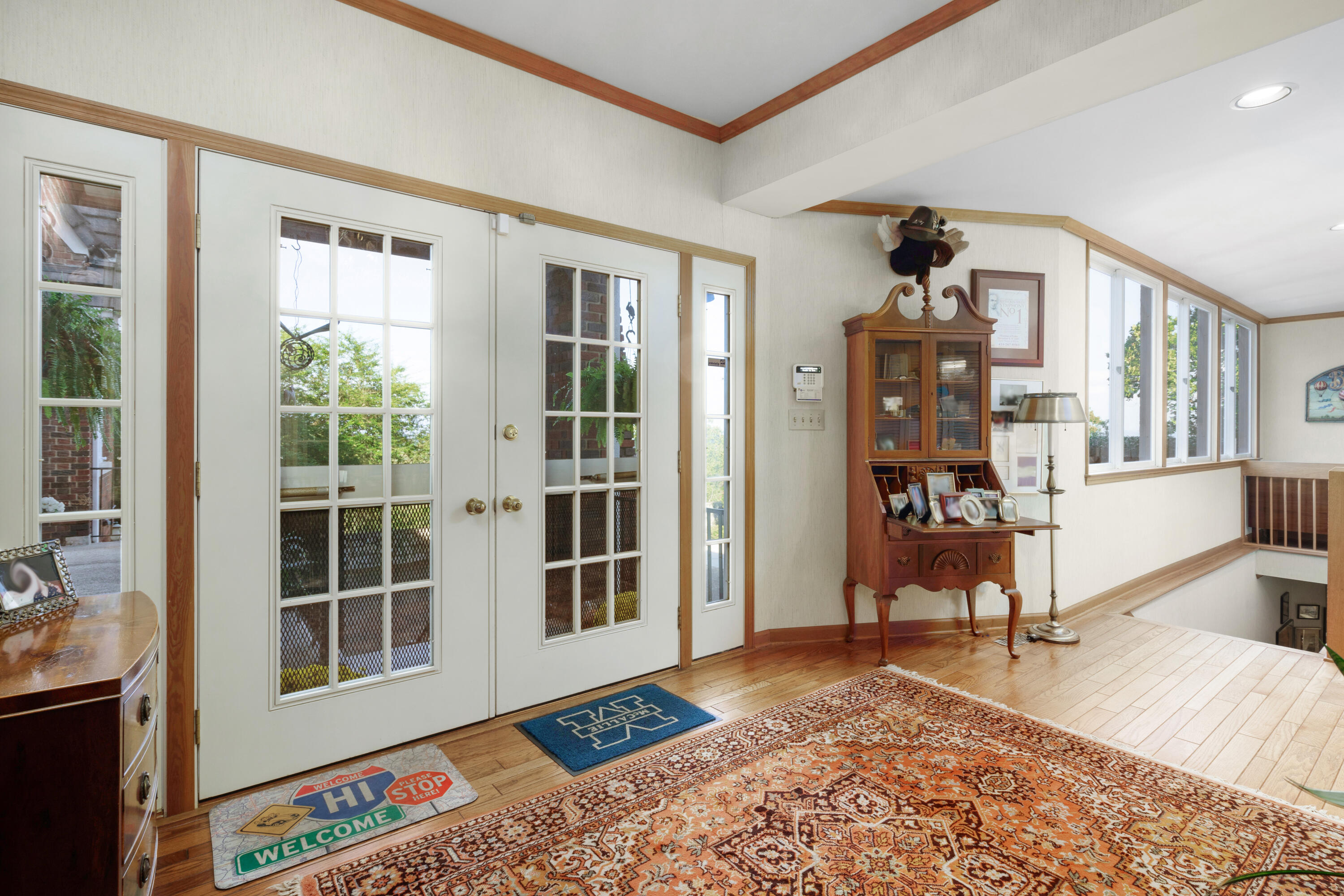 36 South Crest Road Chattanooga, TN 37404 - Photo 26 of 100 18. Hall - Exterior Door