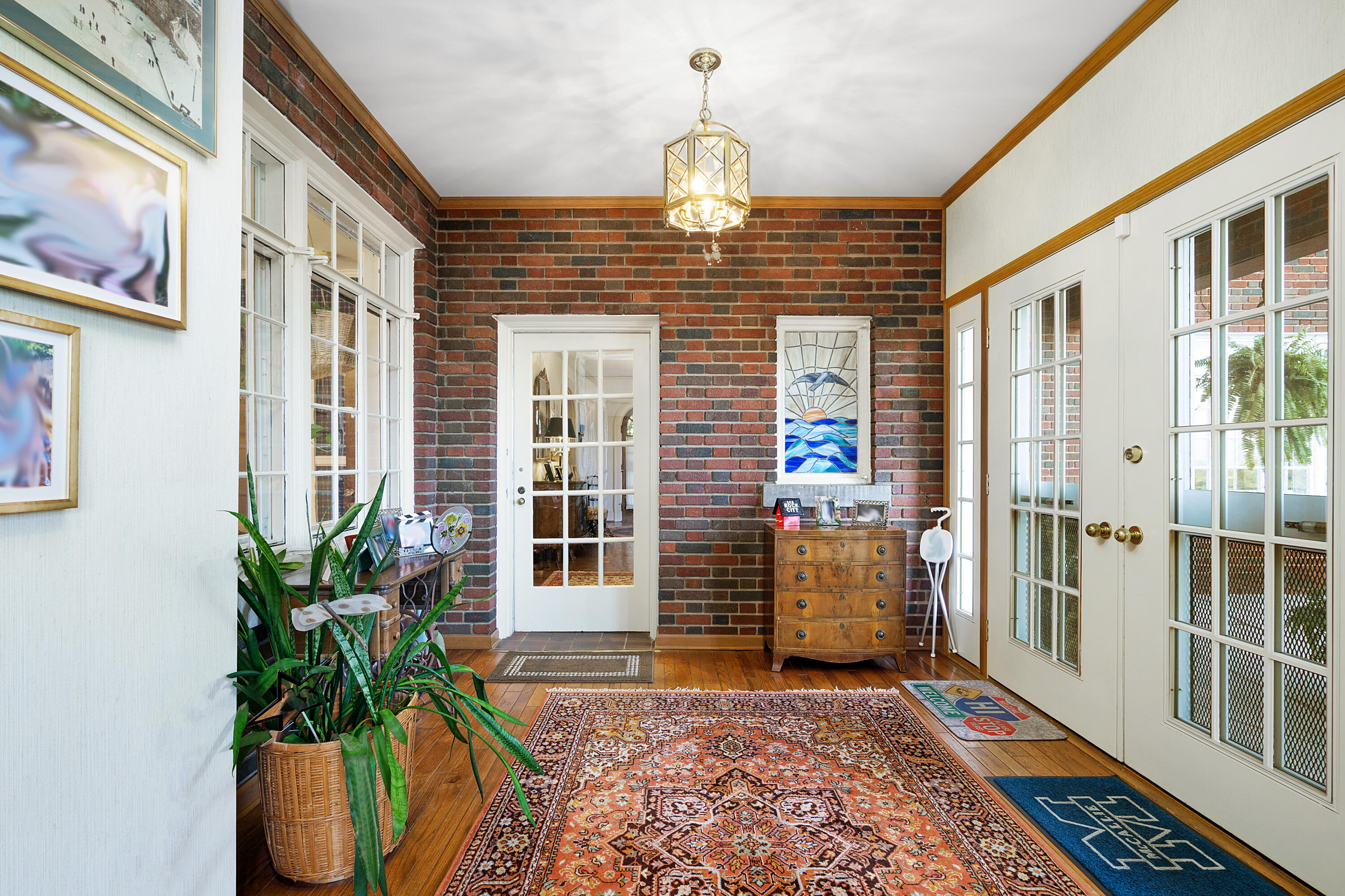 36 South Crest Road Chattanooga, TN 37404 - Photo 27 of 100 19. Hall - Doors