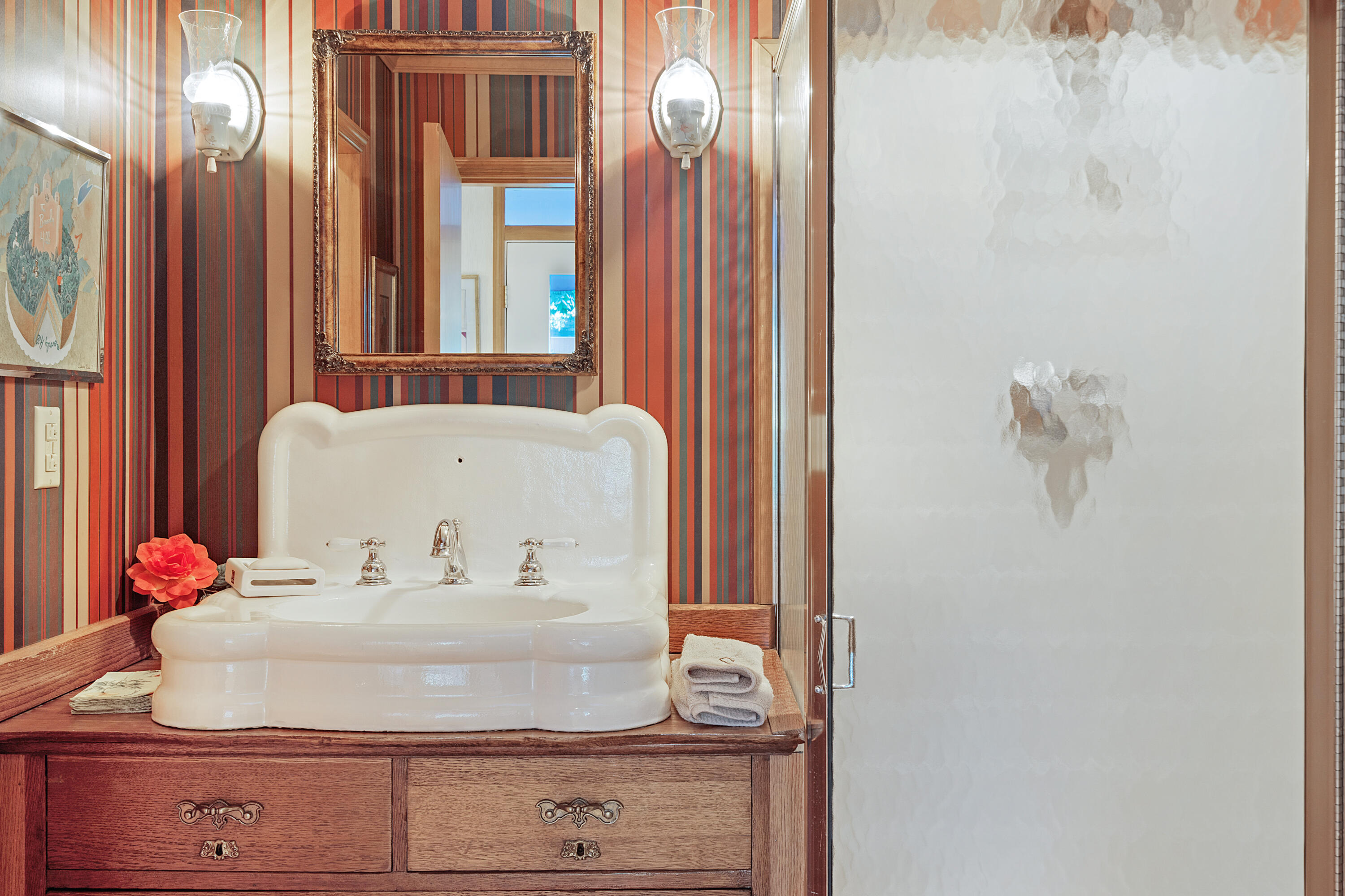 36 South Crest Road Chattanooga, TN 37404 - Photo 34 of 100 26. Bathroom
