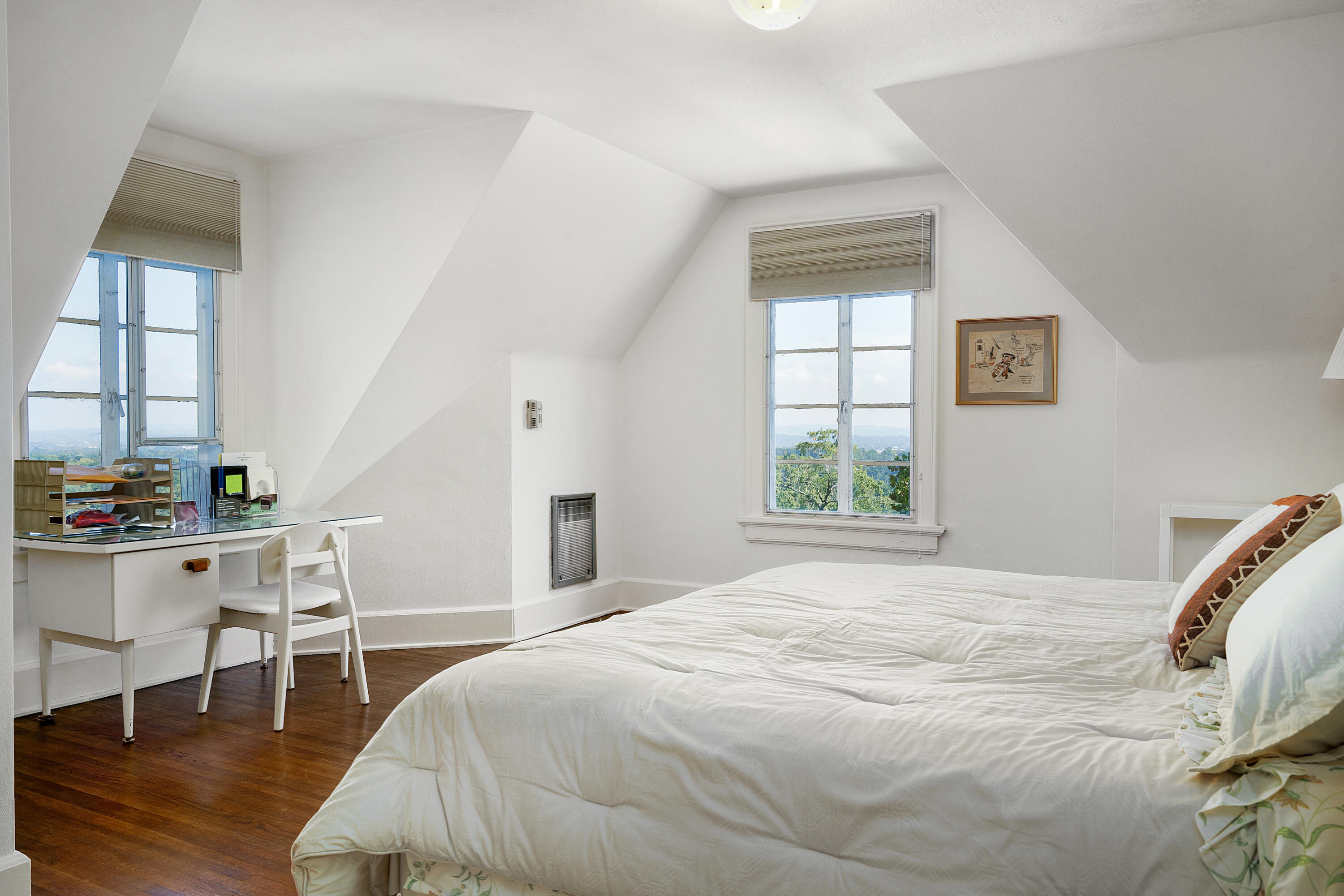 36 South Crest Road Chattanooga, TN 37404 - Photo 63 of 100 55. Bedroom 4