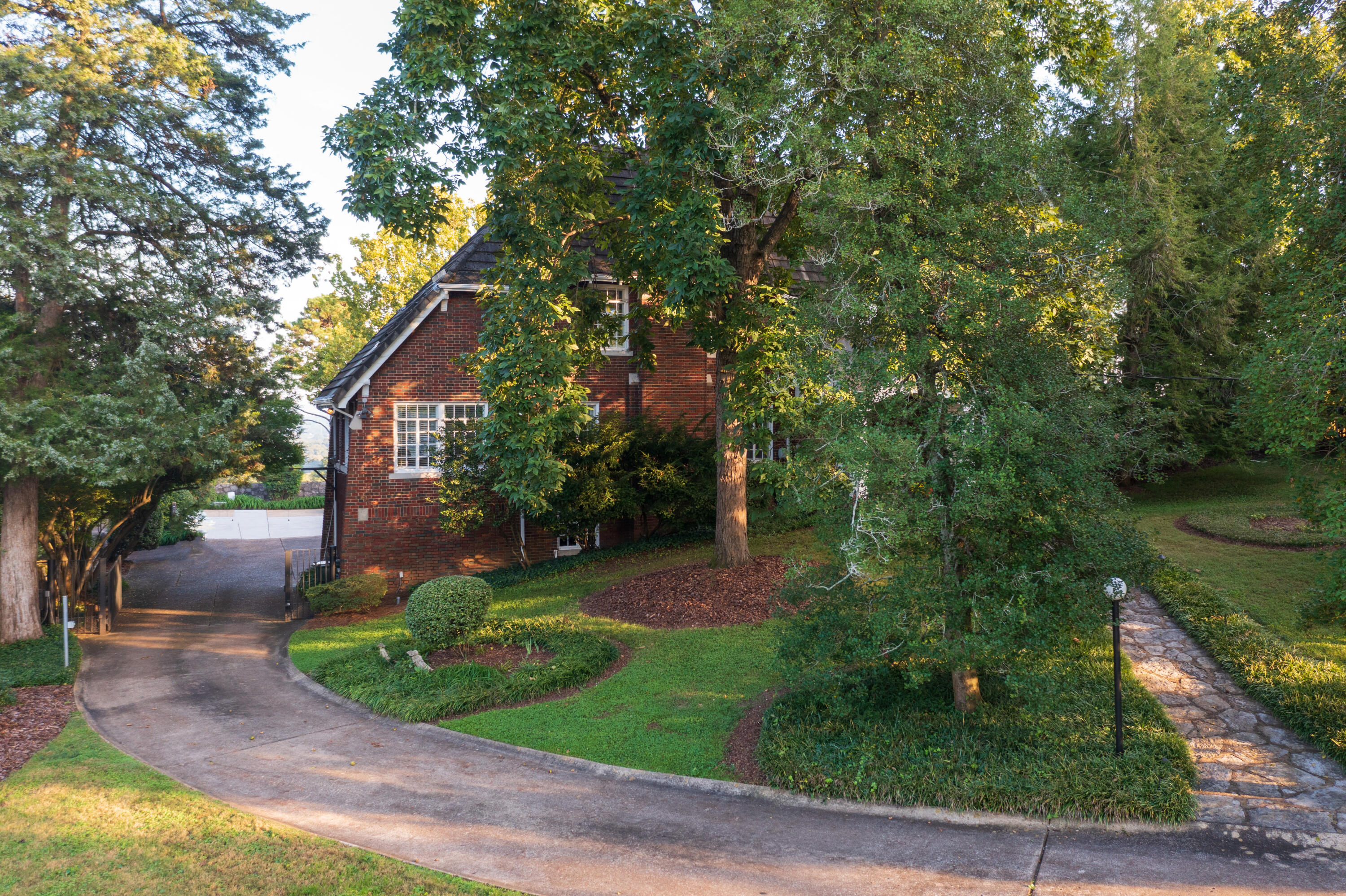 36 South Crest Road Chattanooga, TN 37404 - Photo 98 of 100 Exterior - 36 S Crest-06