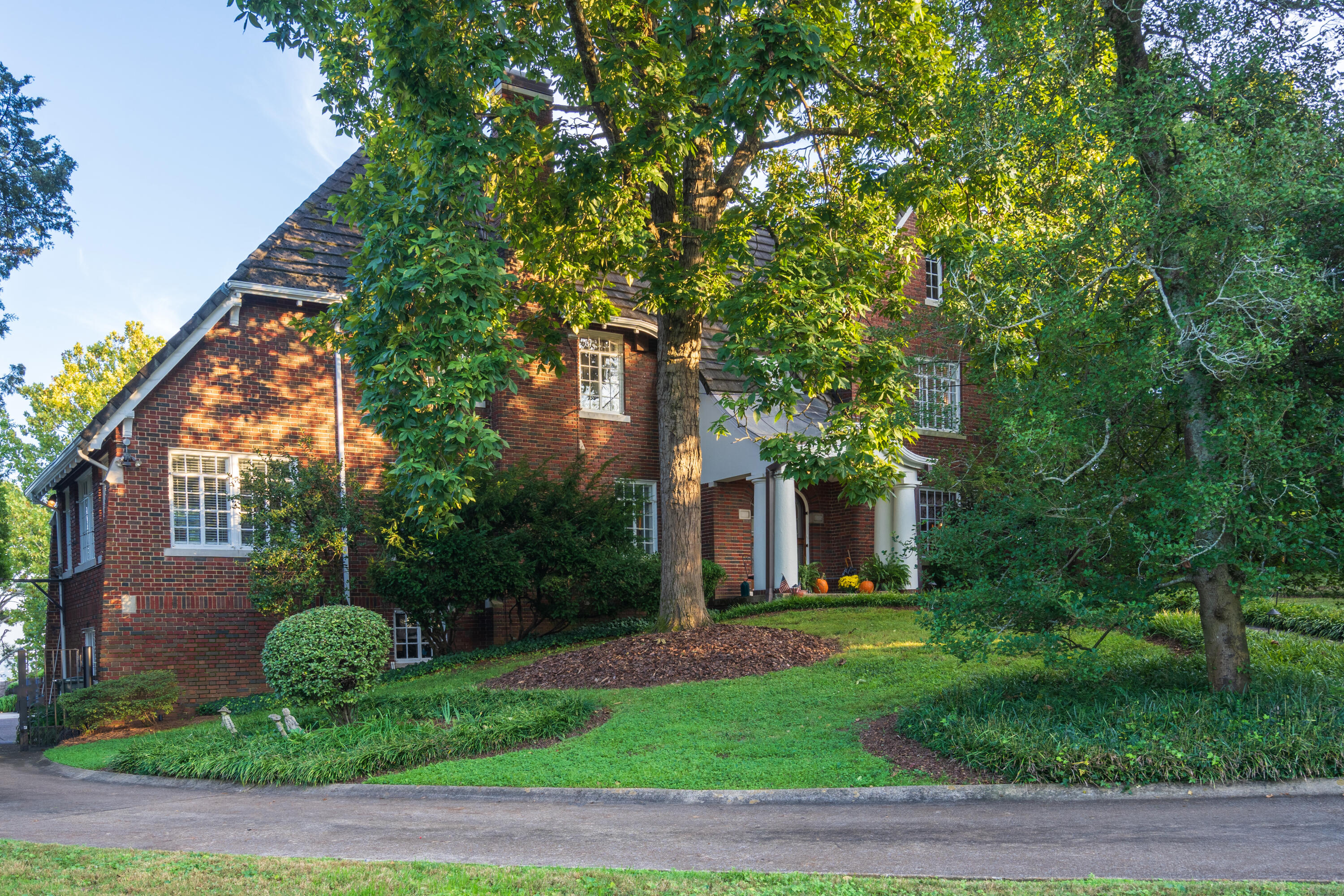 36 South Crest Road Chattanooga, TN 37404 - Photo 100 of 100 Exterior - 36 S Crest-07
