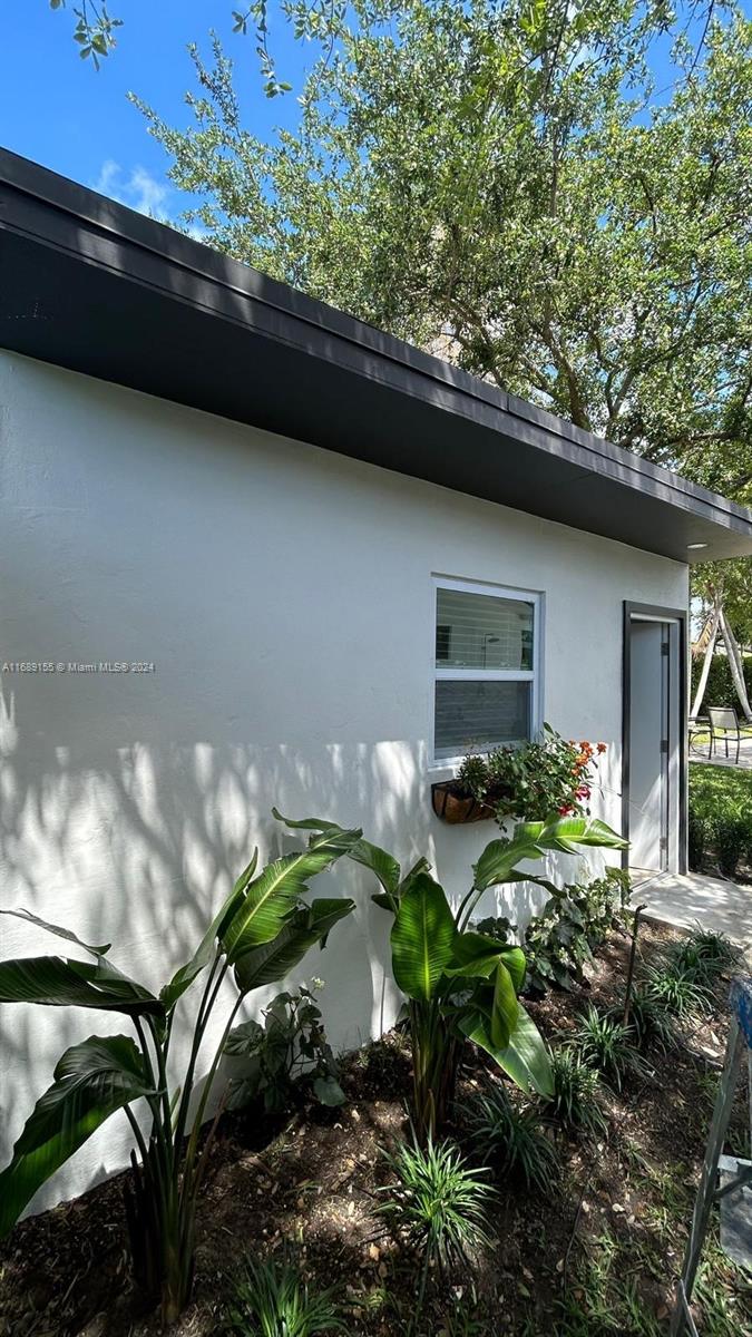 Miami-Dade County Miami, FL 33173 - Photo 11 of 11 a backyard of a house with lots of green space