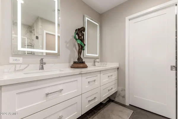 $3,250 | 5137 North 79th Place, Scottsdale, AZ 85250