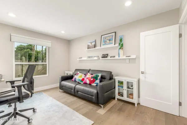 $3,250 | 5137 North 79th Place, Scottsdale, AZ 85250