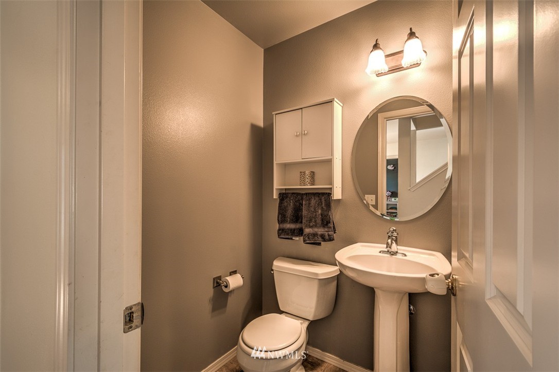 2314 Riley Road Mount Vernon, WA 98274 - Photo 11 of 20 Gallery Image 11