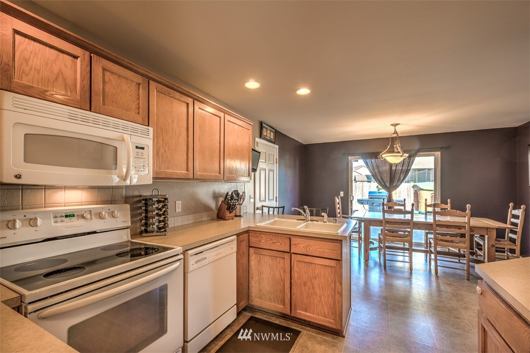 2314 Riley Road Mount Vernon, WA 98274 - Photo 8 of 20 Gallery Image 8