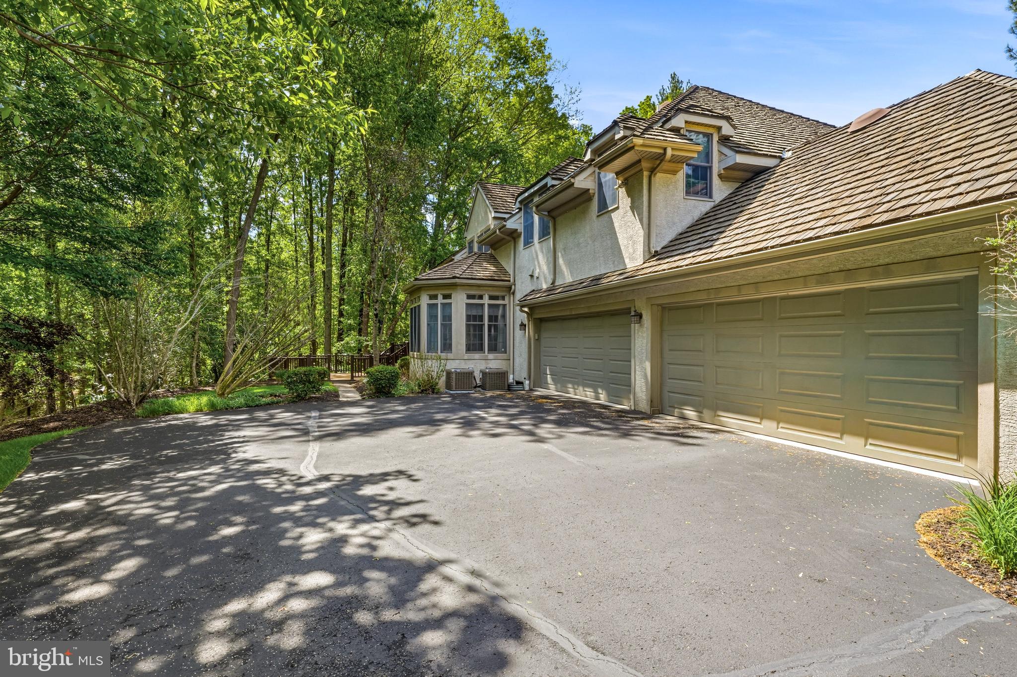 7 Mercer Gate Drive Doylestown, PA 18901 - Photo 4 of 44 4 Car Garage