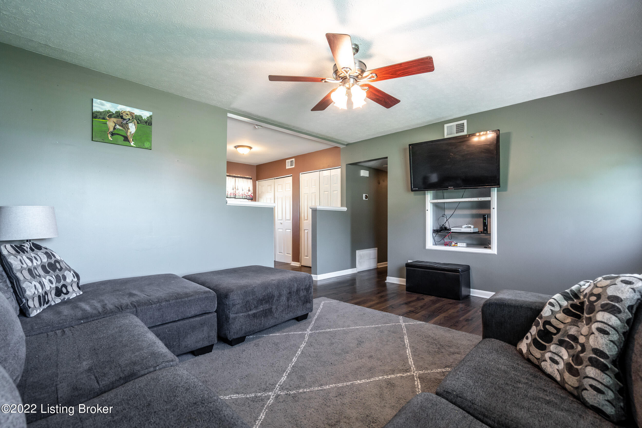 11211 Torrington Road Louisville, KY 40272 - Photo 11 of 24 11211 Torrington Rd-17