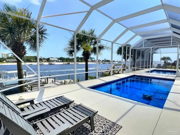 $2,600,000 | 14055 Canal Drive, Pensacola, FL 32507