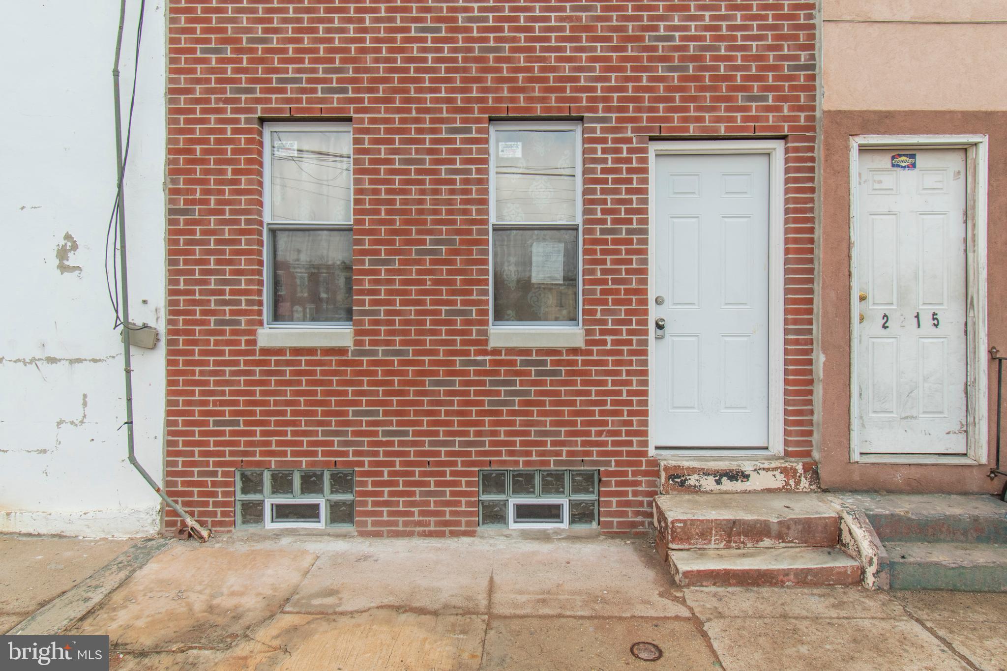 2217 Waterloo Street Philadelphia, PA 19133 - Photo 2 of 21 Gallery Image 2