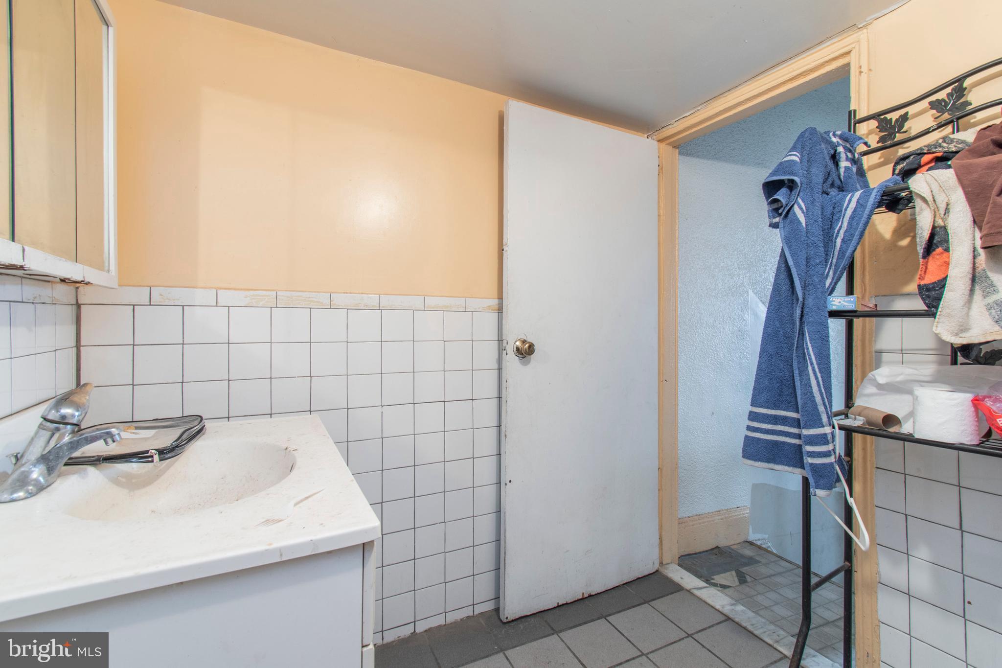 2217 Waterloo Street Philadelphia, PA 19133 - Photo 17 of 21 Gallery Image 17