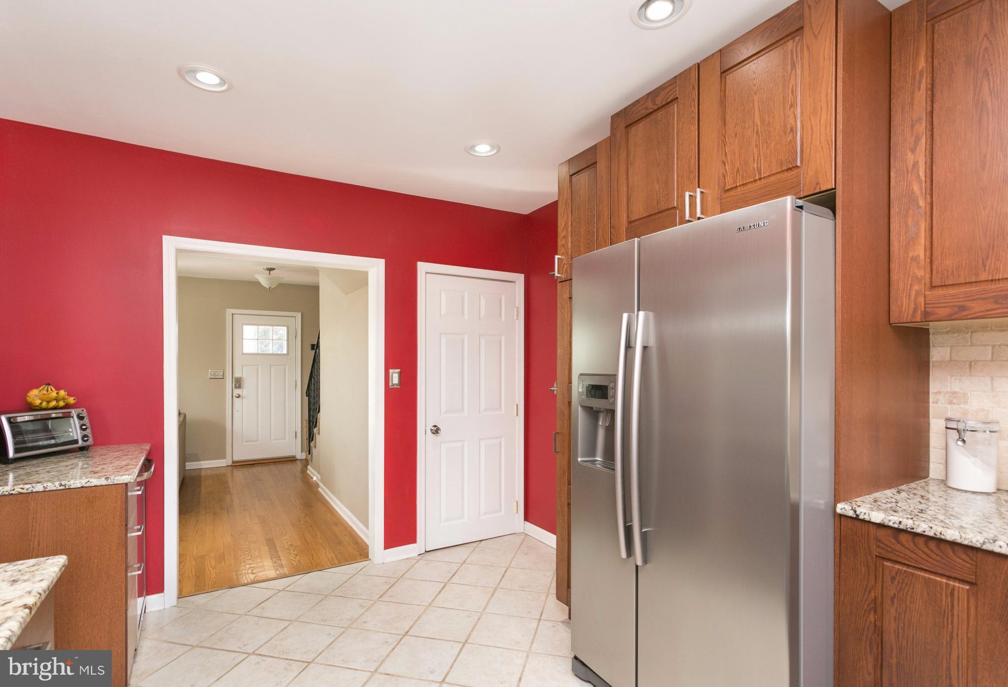 2914 Onyx Road Baltimore, MD 21234 - Photo 13 of 30 Kitchen