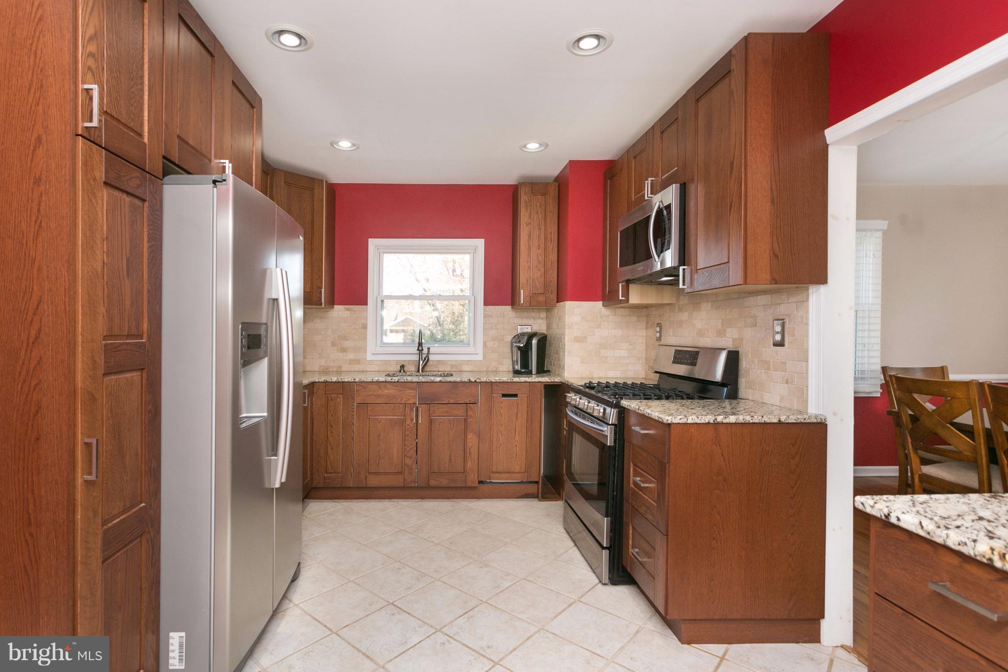 2914 Onyx Road Baltimore, MD 21234 - Photo 10 of 30 Kitchen