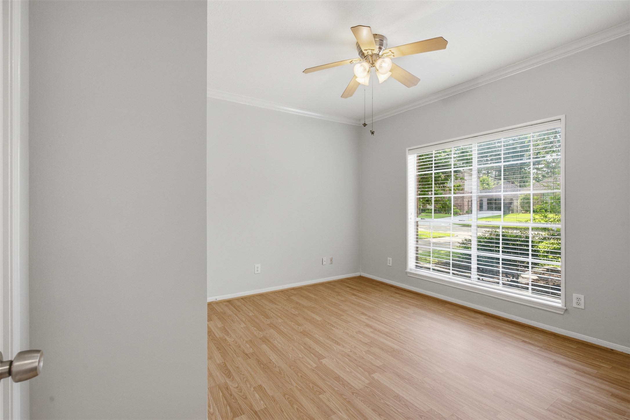 323 Magic Oaks Court Spring, TX 77388 - Photo 27 of 49 It's rare to find a second primary ensuite on the first floor. This room could be a nursery, a mother-in-law suite, or a home office. It has endless possibilities.
Without virtual staging this room is a perfect blank canvas to be used and decorated to your taste.