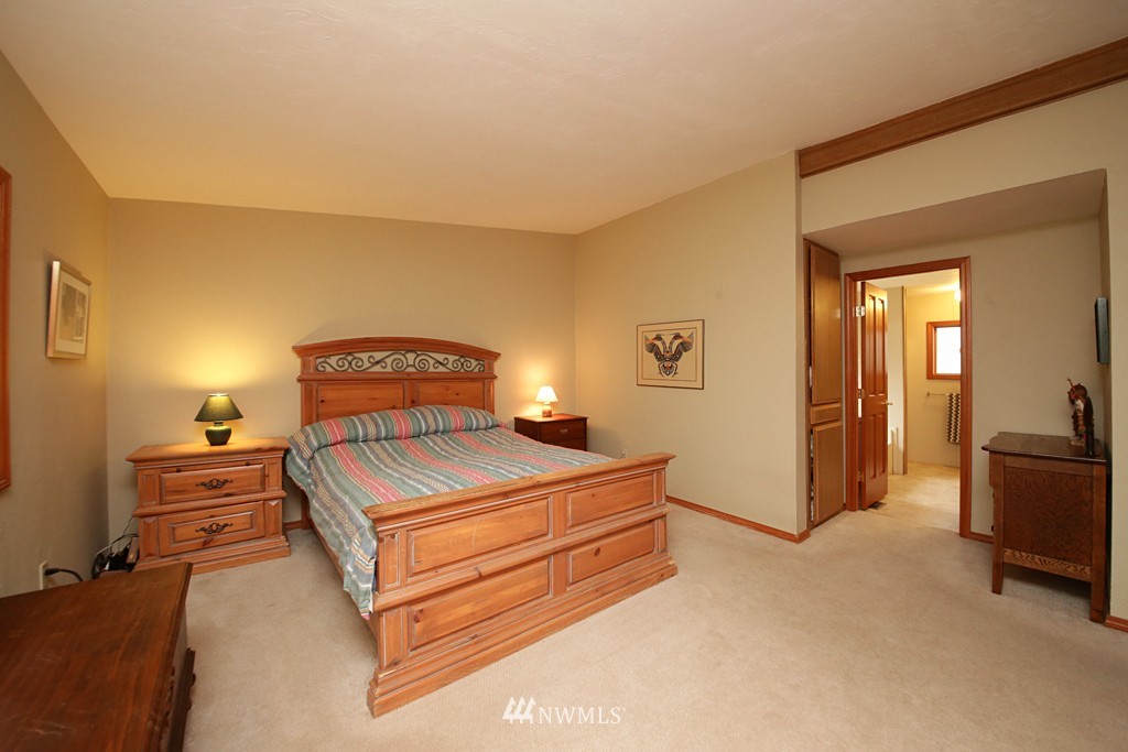 1282 Starfish Road Freeland, WA 98249 - Photo 15 of 25