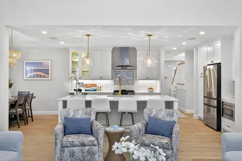 $1,925,000 | 42 Cobblestone Circle, Mashpee, MA 02649