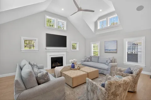 $1,925,000 | 42 Cobblestone Circle, Mashpee, MA 02649