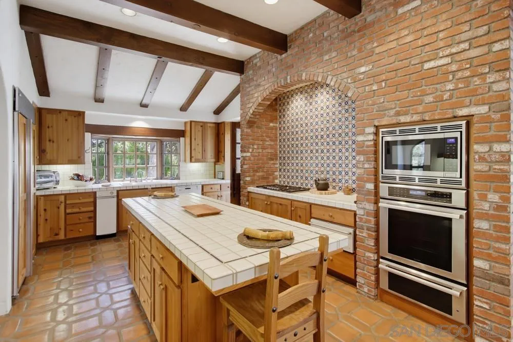 5443 Calzada Del Bosque Rancho Santa Fe, CA 92067 - Photo 29 of 70