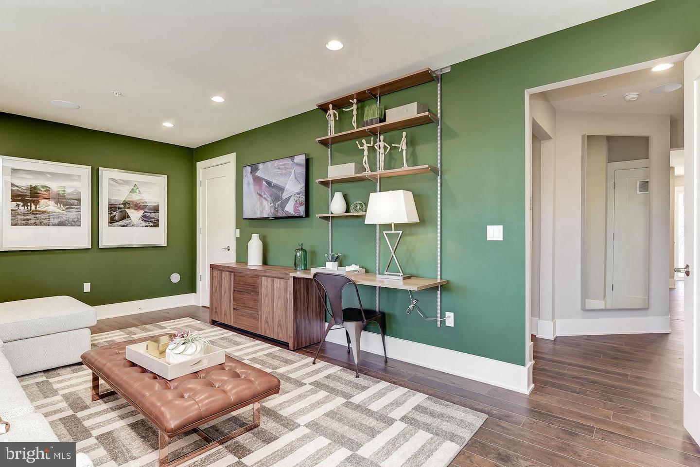 5318 Merriam Street Bethesda, MD 20814 - Photo 4 of 25