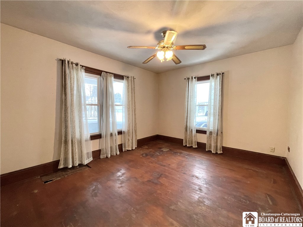 335 Baker Street Jamestown, NY 14701 - Photo 8 of 26