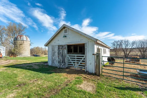 $389,000 | 25063 179th Avenue, Fergus Falls, MN 56537