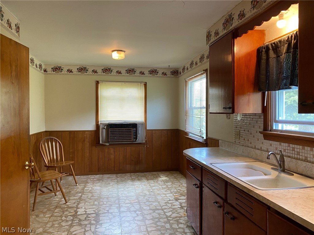 5521 Mayfield Road Lyndhurst, OH 44124 - Photo 2 of 13