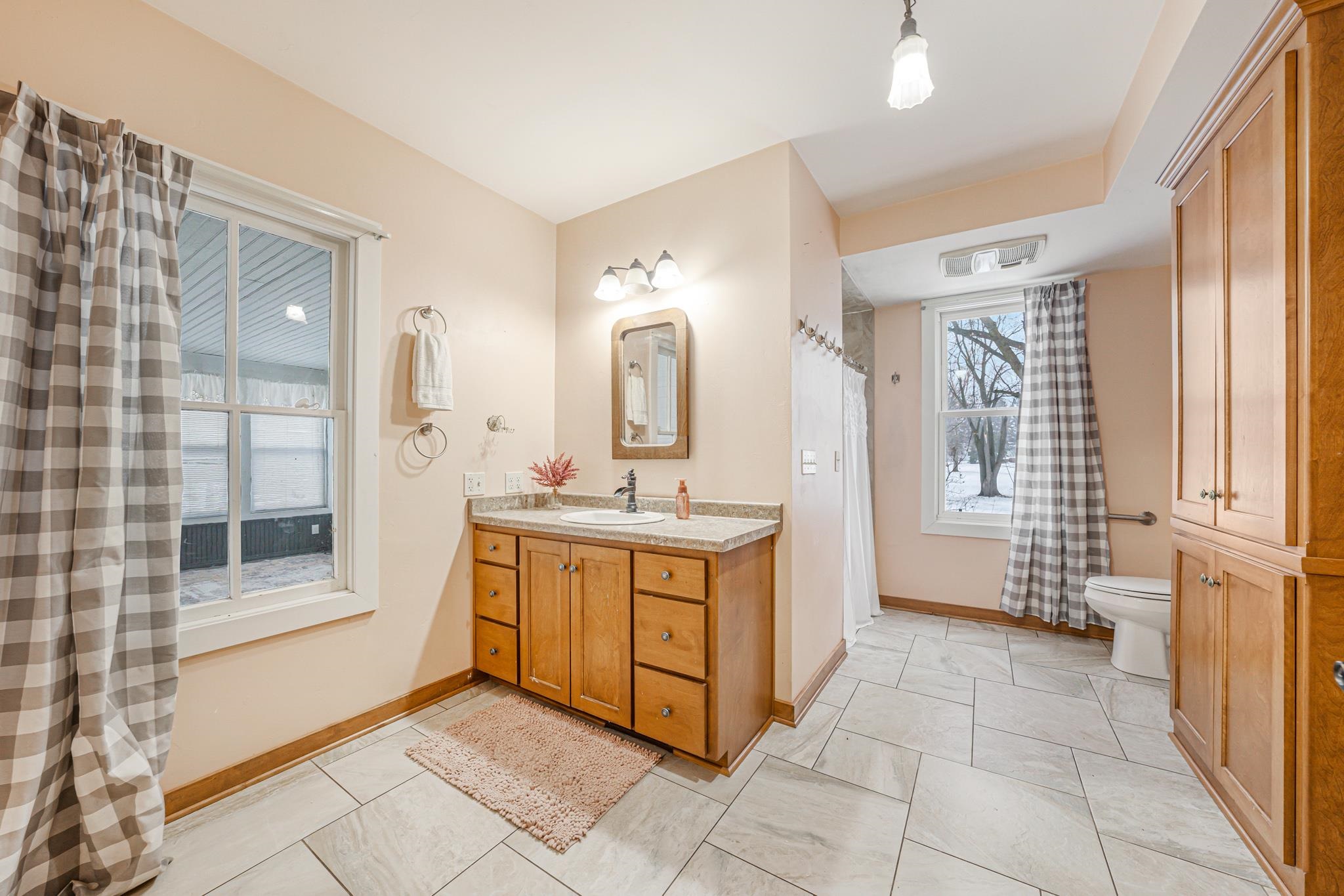 N7065 County Rd C Seymour, WI 54165 - Photo 16 of 29