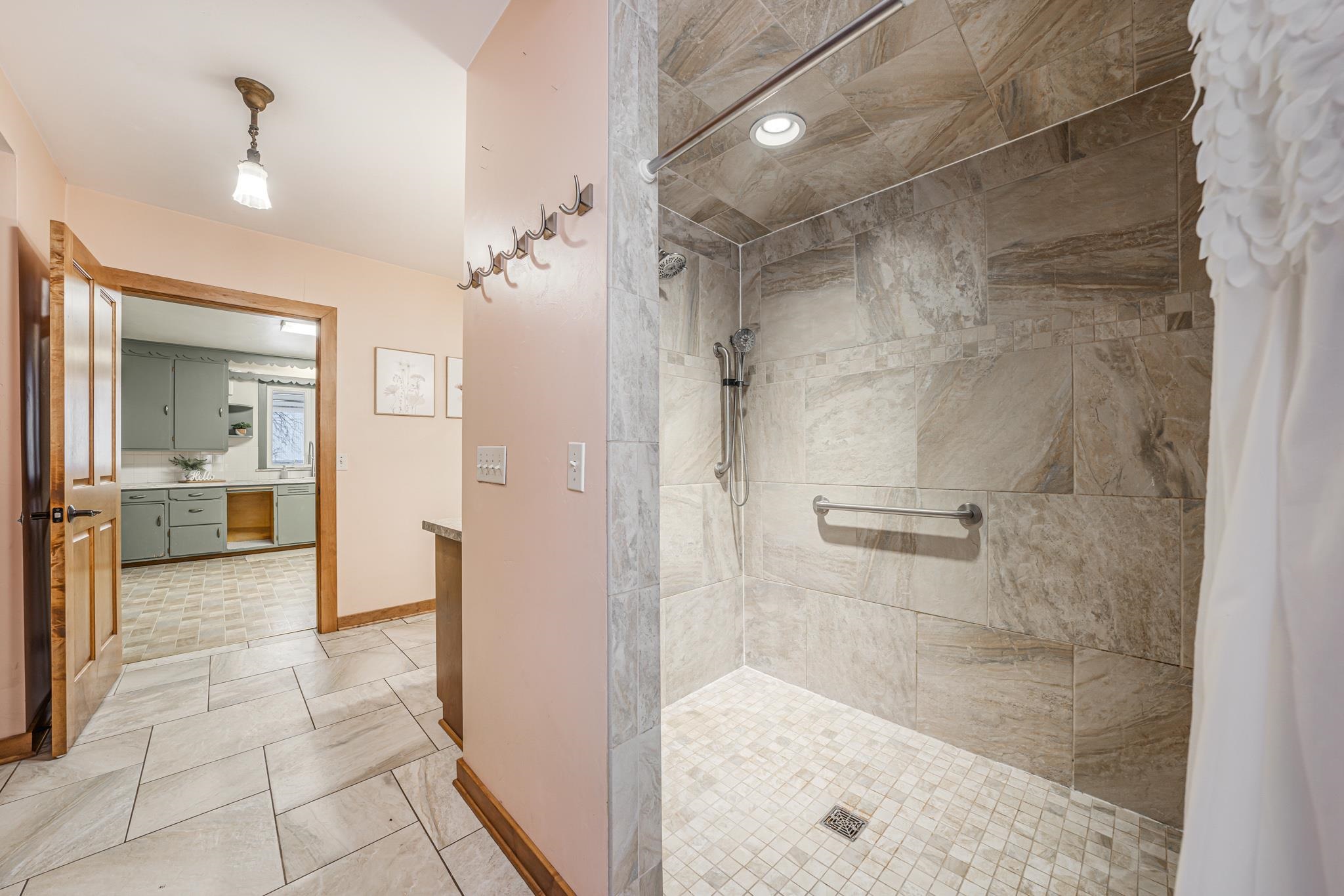 N7065 County Rd C Seymour, WI 54165 - Photo 17 of 29