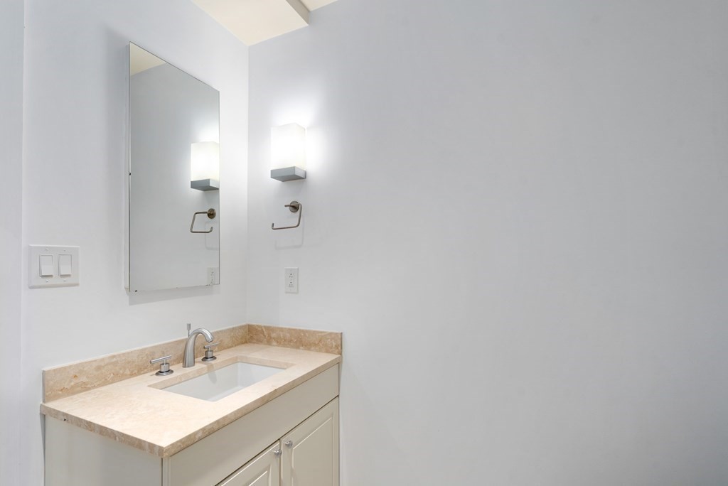 80 Broad Street, Unit 1007 Boston, MA 02110 - Photo 17 of 20